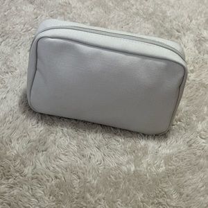 ❤️NWOT BARE MINERALS COSMETIC CASE❤️